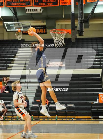 Thumbnail 2 in Mullen @ Lakewood photogallery.