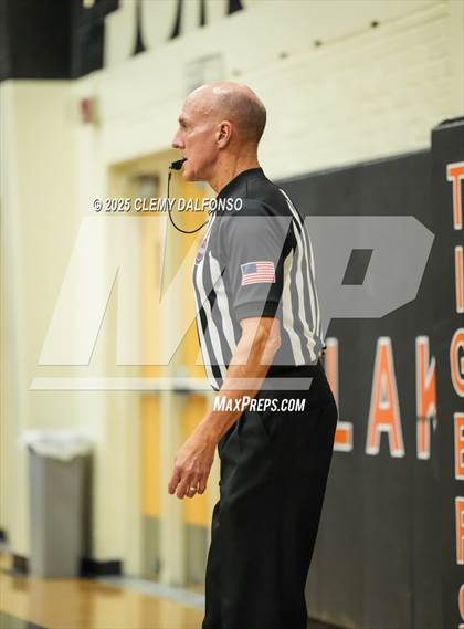 Thumbnail 2 in Mullen @ Lakewood photogallery.