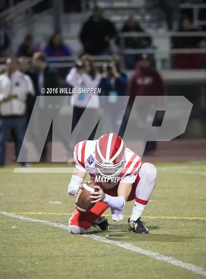 Thumbnail 2 in Mater Dei vs. Vista Murrieta (CIF SS Division 1 Playoff) photogallery.
