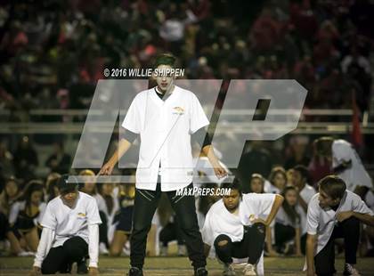 Thumbnail 1 in Mater Dei vs. Vista Murrieta (CIF SS Division 1 Playoff) photogallery.