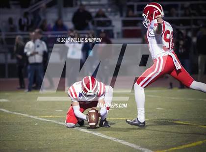 Thumbnail 1 in Mater Dei vs. Vista Murrieta (CIF SS Division 1 Playoff) photogallery.
