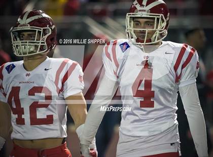 Thumbnail 3 in Mater Dei vs. Vista Murrieta (CIF SS Division 1 Playoff) photogallery.