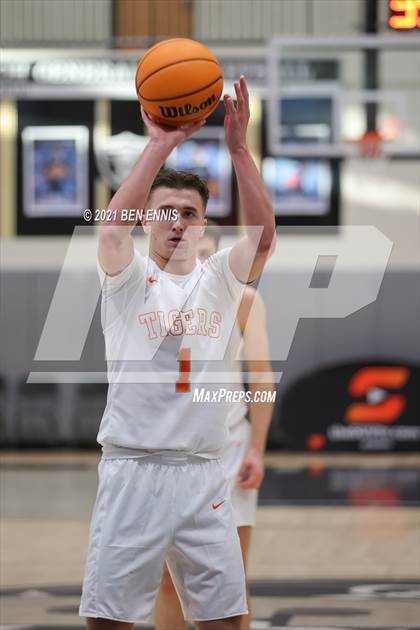 Thumbnail 2 in Wasatch Academy vs Pebblebrook (Holiday Hoopsgiving Tournament) photogallery.