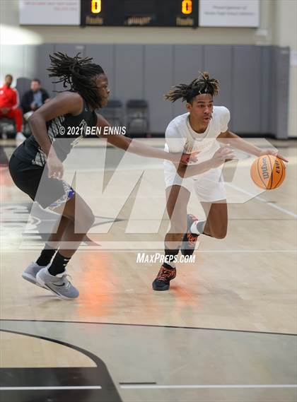 Thumbnail 1 in Wasatch Academy vs Pebblebrook (Holiday Hoopsgiving Tournament) photogallery.