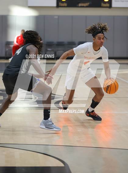 Thumbnail 2 in Wasatch Academy vs Pebblebrook (Holiday Hoopsgiving Tournament) photogallery.