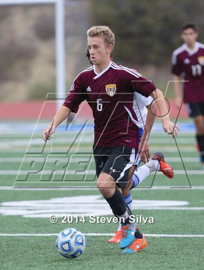 Thumbnail 2 in Point Loma vs. San Diego (23rd Annual San Diego Holiday Classic) photogallery.