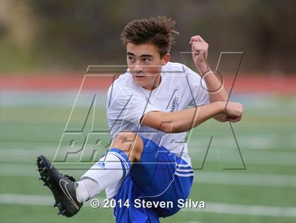 Thumbnail 2 in Point Loma vs. San Diego (23rd Annual San Diego Holiday Classic) photogallery.