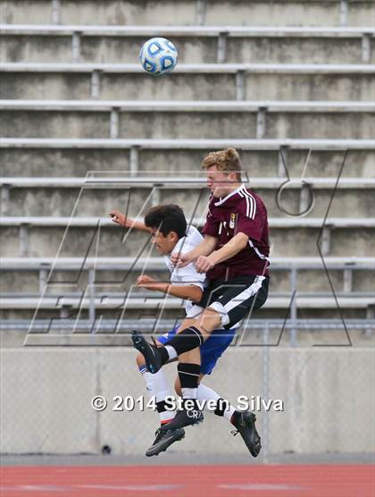 Thumbnail 2 in Point Loma vs. San Diego (23rd Annual San Diego Holiday Classic) photogallery.