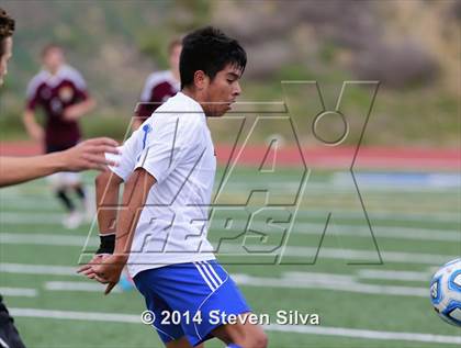 Thumbnail 3 in Point Loma vs. San Diego (23rd Annual San Diego Holiday Classic) photogallery.