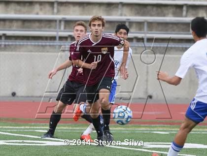 Thumbnail 2 in Point Loma vs. San Diego (23rd Annual San Diego Holiday Classic) photogallery.