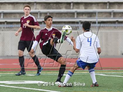 Thumbnail 1 in Point Loma vs. San Diego (23rd Annual San Diego Holiday Classic) photogallery.