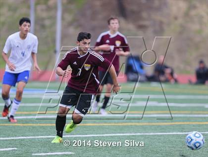 Thumbnail 3 in Point Loma vs. San Diego (23rd Annual San Diego Holiday Classic) photogallery.