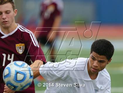 Thumbnail 2 in Point Loma vs. San Diego (23rd Annual San Diego Holiday Classic) photogallery.