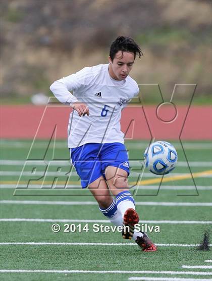 Thumbnail 1 in Point Loma vs. San Diego (23rd Annual San Diego Holiday Classic) photogallery.
