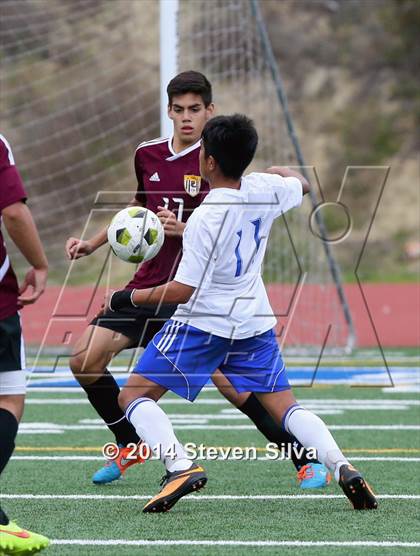 Thumbnail 3 in Point Loma vs. San Diego (23rd Annual San Diego Holiday Classic) photogallery.