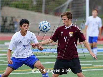 Thumbnail 2 in Point Loma vs. San Diego (23rd Annual San Diego Holiday Classic) photogallery.