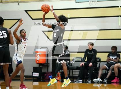 Thumbnail 2 in Benjamin Davis vs. George Ranch (Conroe Christmas Classic) photogallery.
