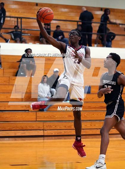 Thumbnail 3 in Benjamin Davis vs. George Ranch (Conroe Christmas Classic) photogallery.