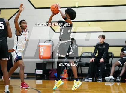 Thumbnail 1 in Benjamin Davis vs. George Ranch (Conroe Christmas Classic) photogallery.