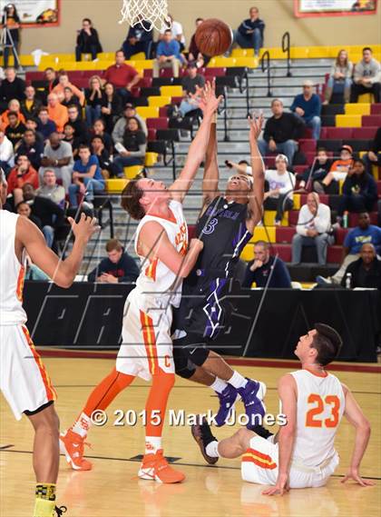 Thumbnail 1 in Corona del Sol vs Garfield (Hoophall West Invitational) photogallery.