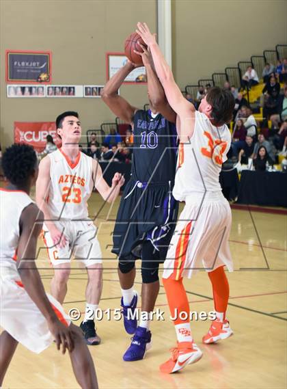 Thumbnail 2 in Corona del Sol vs Garfield (Hoophall West Invitational) photogallery.