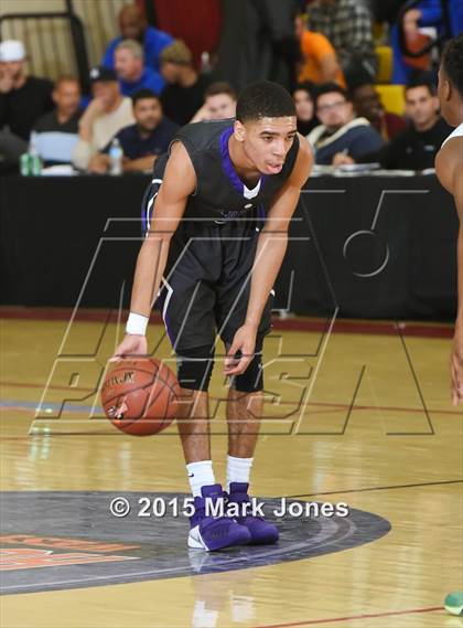 Thumbnail 3 in Corona del Sol vs Garfield (Hoophall West Invitational) photogallery.