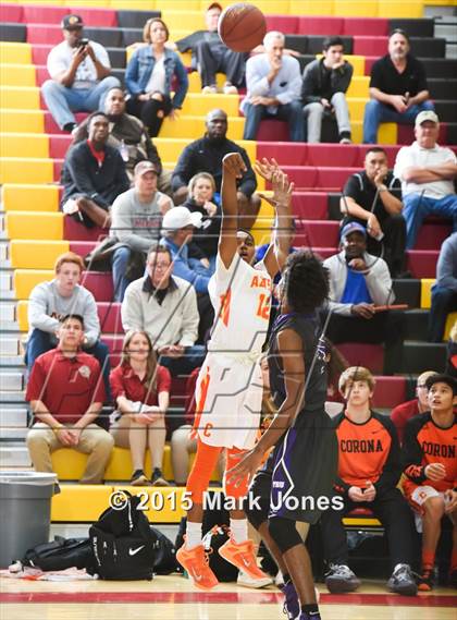 Thumbnail 1 in Corona del Sol vs Garfield (Hoophall West Invitational) photogallery.