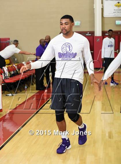 Thumbnail 3 in Corona del Sol vs Garfield (Hoophall West Invitational) photogallery.