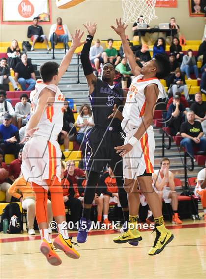 Thumbnail 1 in Corona del Sol vs Garfield (Hoophall West Invitational) photogallery.