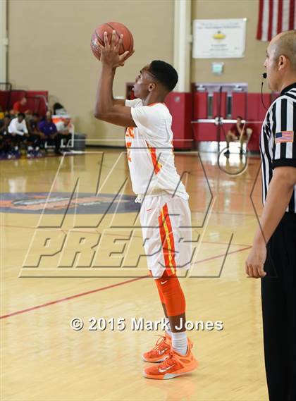 Thumbnail 1 in Corona del Sol vs Garfield (Hoophall West Invitational) photogallery.