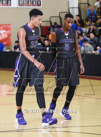 Thumbnail 1 in Corona del Sol vs Garfield (Hoophall West Invitational) photogallery.