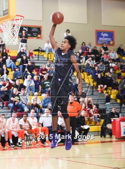 Thumbnail 1 in Corona del Sol vs Garfield (Hoophall West Invitational) photogallery.