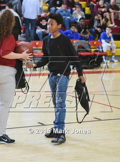 Thumbnail 1 in Corona del Sol vs Garfield (Hoophall West Invitational) photogallery.