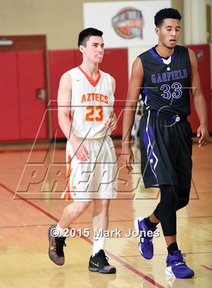 Thumbnail 3 in Corona del Sol vs Garfield (Hoophall West Invitational) photogallery.