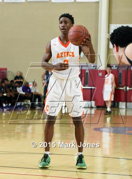 Thumbnail 1 in Corona del Sol vs Garfield (Hoophall West Invitational) photogallery.