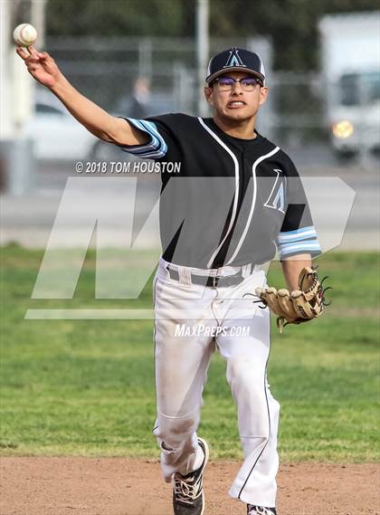 Thumbnail 3 in Arroyo vs Claremont photogallery.