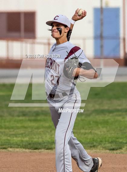 Thumbnail 2 in Arroyo vs Claremont photogallery.