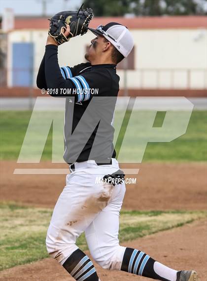 Thumbnail 3 in Arroyo vs Claremont photogallery.