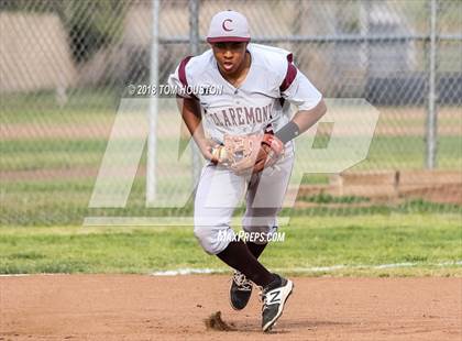 Thumbnail 3 in Arroyo vs Claremont photogallery.