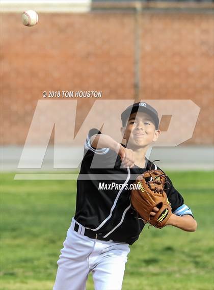 Thumbnail 1 in Arroyo vs Claremont photogallery.