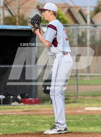 Thumbnail 3 in Arroyo vs Claremont photogallery.