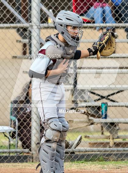Thumbnail 3 in Arroyo vs Claremont photogallery.