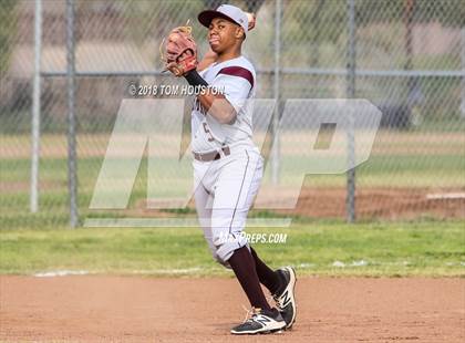 Thumbnail 3 in Arroyo vs Claremont photogallery.