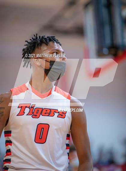 Thumbnail 2 in Lincoln Charter vs. Wilson Preparatory Academy (NCHSAA 1A Final) (1 of 2 - the game) photogallery.