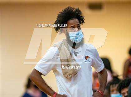 Thumbnail 3 in Lincoln Charter vs. Wilson Preparatory Academy (NCHSAA 1A Final) (1 of 2 - the game) photogallery.