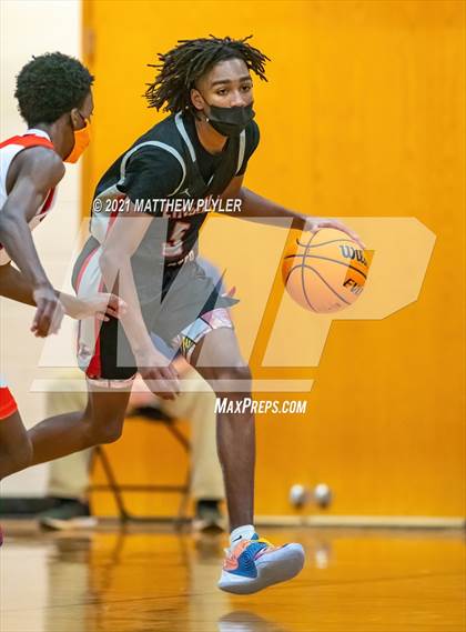 Thumbnail 3 in Lincoln Charter vs. Wilson Preparatory Academy (NCHSAA 1A Final) (1 of 2 - the game) photogallery.