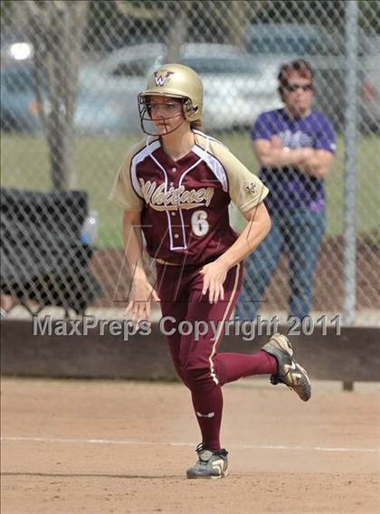 Thumbnail 2 in Shasta vs. Whitney (Stephanie LeDoux Tournament) photogallery.