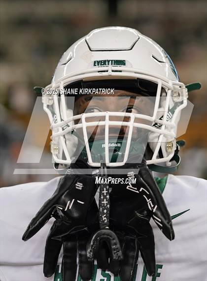 Thumbnail 2 in Terrell Vs Huntsville (UIL 5A D2 Football Area) photogallery.