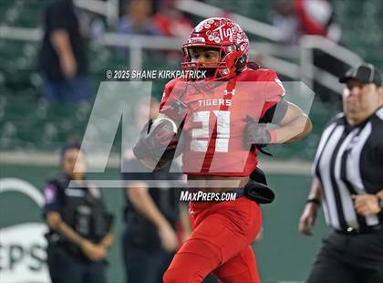 Thumbnail 3 in Terrell Vs Huntsville (UIL 5A D2 Football Area) photogallery.