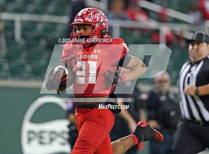 Thumbnail 2 in Terrell Vs Huntsville (UIL 5A D2 Football Area) photogallery.